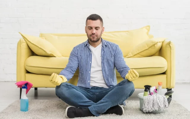Comparatif des produits naturels anti-acariens pour la maison